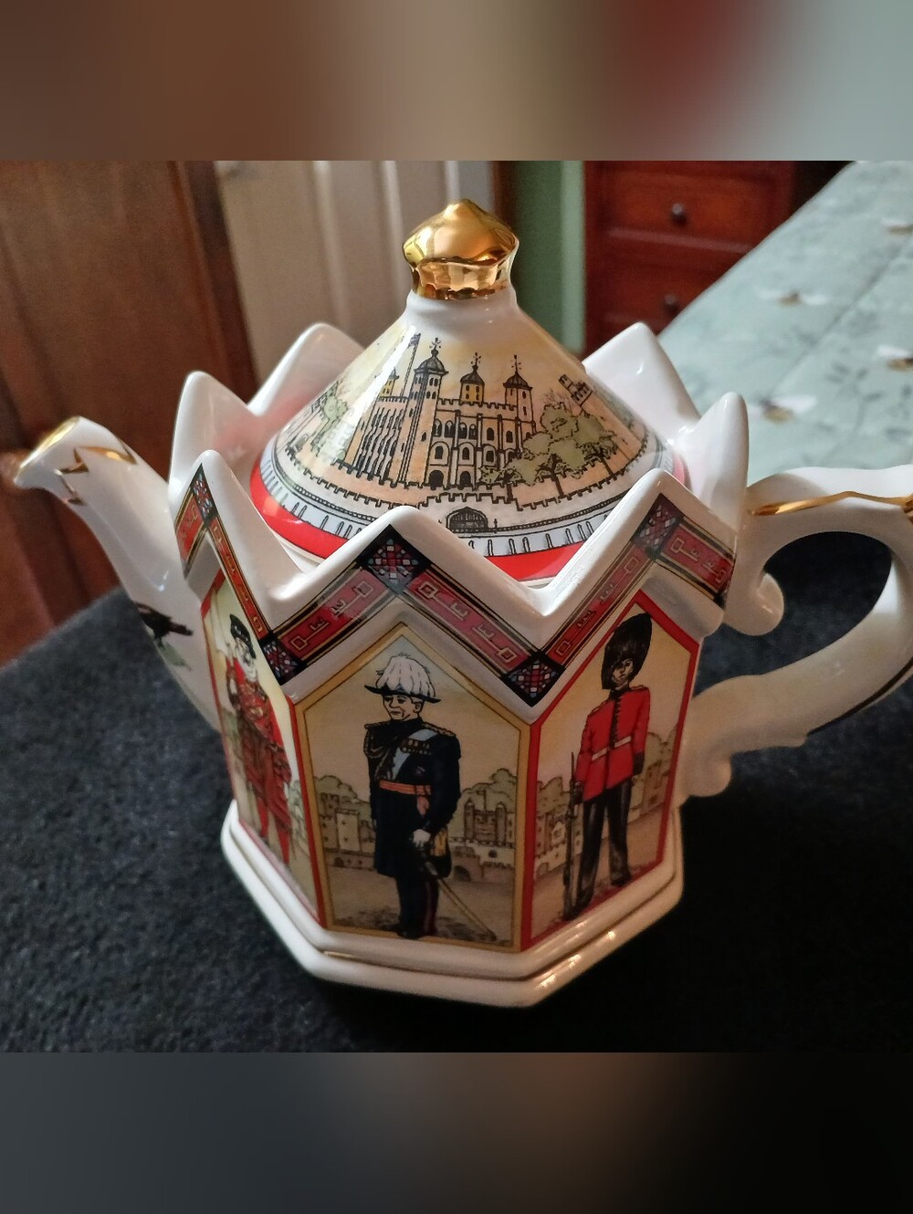 Sadler of England Ceramic Teapot Big Ben London Tower